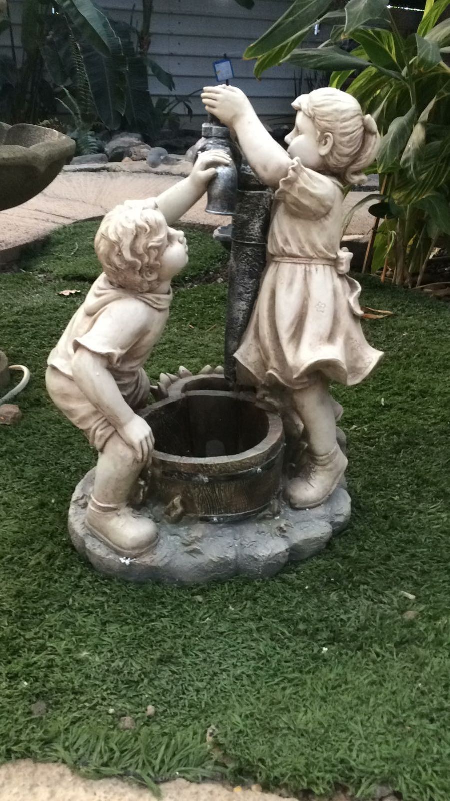 מפל מים לגינה ילדים